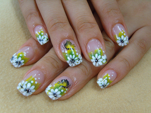 easy nail designs. Flower Nail Designs